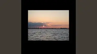 Oh the moon's got tricks tonight