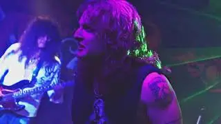 dirty side down - Metal Health