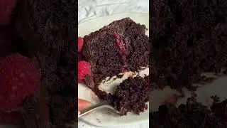 this raspberry chocolate layer cake is worthy of a bakery window #cakerecipe #springcake #baking