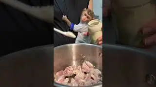 A cooking session with BiBi P1 | Curious Monkey Family's Daily