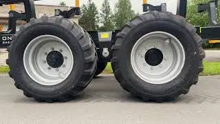 Valtra G125 tractor with Oniar group 2 2WD trailer & Oniar 8800 crane