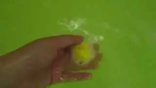 so wrong, it's bright bath bomb demo