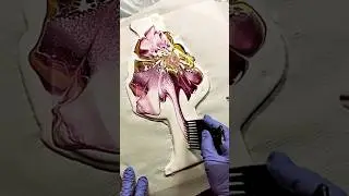 Comb Technique Creates Pure Fluid Art Gold #satisfying #painting #tutorial