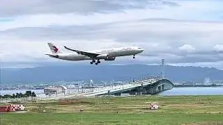 中国東方航空(CHINA EASTERN)　Airbus A330-300型旅客機