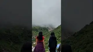 tag your sister with whom you recreate this transition #kedarnath #mountains