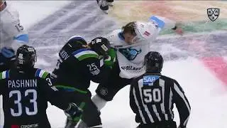 KHL Fight: Zharkov VS Yevenko