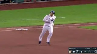 Yainer Diaz hits a solo home run to center field