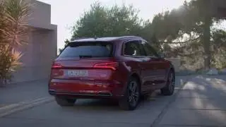 Audi Q5 - Exterior Design in Red | AutoMotoTV