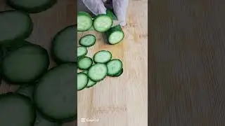 Slicing Cucumber #slicing #cuttingskills #cucumber