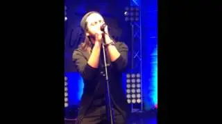 Leigh Kakaty of Pop Evil Beautiful live acoustic