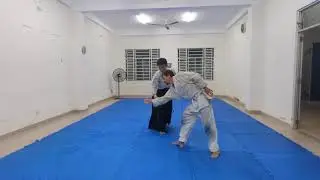 Yokomen-uchi Kote-gaeshi (tenshin→tenshin)