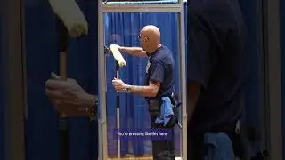 S&ouml;rbo Products Window Cleaning Techniques: Fanning Method and Straight Hortionizal Strokes