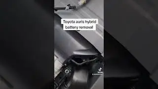 Замена аккумулятора гибридного Toyota Auris 1