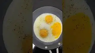 I tried, Boss and it's just sad.. #eggshorts #egg #itswednesday #moreeggs