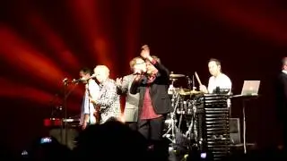 Doe Maar & Henk en Henk - Vriendschap (Live @ Gelredome,Arnhem 19-10-2012)