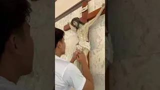 JESUS I LOVE YOU 🥰😘 GOD IS GOOD 💖 #holymass #holycross #jesuschrist #man #joven #young #sakristan