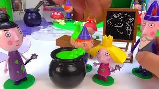 Ben & Holly&rsquo;s Little Kingdom Toy Unboxings little castle playset and princess Holly figures