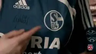 Stop! Mach dich nicht Fertig, werde Bayern Fan.