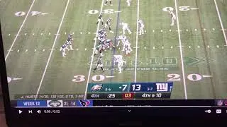 JALEN HURTS MISSES WIDE OPEN DEVONTA SMITH VS GIANTS!