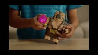 Minecraft Battle Mode Great Hog Large Action Figure, Lights & Sounds, Inspired by A Minecraft Movie