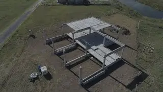 Estructura de hormig&oacute;n elevada del suelo