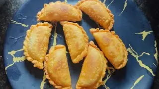 Diwali Special Gujiya 😍 Homemade Recipe #recipe #gujiya #karanji 