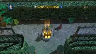 LEGO Batman 2 DC Super Heroes - All Gold Bricks in Gotham City Central - Gotham Park