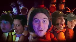 We play FNAF ROBLOX (scary edition)