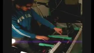 Milan - Minimal House Beatbox Loop Improvisation! (Live recording, mixing and composing)