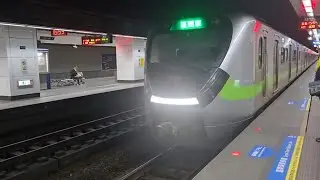 1223次瑞芳發車經由宜蘭線開往新竹的銀綠色微笑號EMU900型十輛一編組EMU931區間車