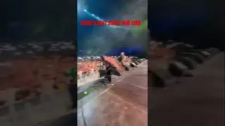 Jeleel&rsquo;s best stage dive ever #jeleel #stagedive #hiphop