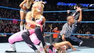 SmackDown: Келли Келли и Наталья против Лейлы и Мишель МакКул