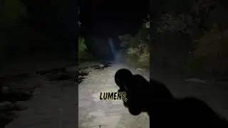 P35i ночью &mdash; это СУМАСШЕДШИЙ!!😮🔦🔥 #fyp #shorts #nitecore