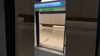 Sydney Metro doors closing