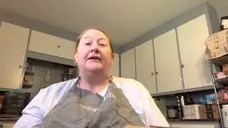 Pampered Chef&rsquo;s Cast Iron Grill Press