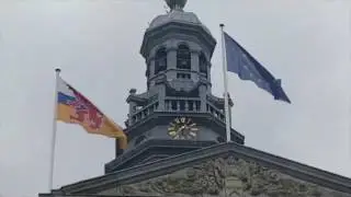 Ziesjoem met carillon - De klokke vaan 't stadhoes