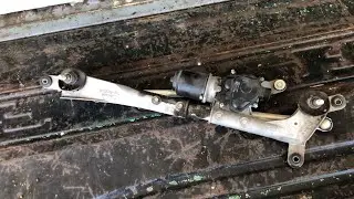 Subaru windshield wiper slapping noise /excess slack movement fixed!