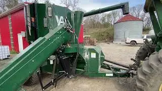 Artsway 6140 grinding ear corn with John Deere 4020 #farming #johndeere