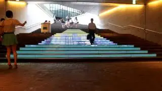 Akasaka Sacas Media Stairs - Semi