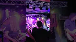 Tom Hunting singing Ratt's Lay It Down at the Wayne Lozinak benefit show #exodus #tomhunting