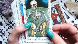 Hude's tarot deck walk-through / review / unboxing