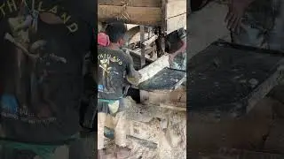 How to Choose the Right Sawmill Machine for Construction Wood Cutting