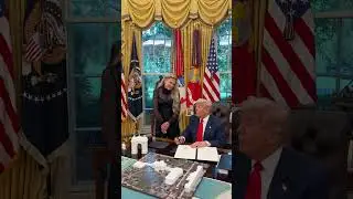 Трамп подписывает Прокламацию, объявляющую 14 октября Национальным днем ​​памяти Чарли Кирка