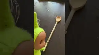 Dipsy &lsquo;s cooking problems (teletubbies parody, comedy, fish cooking glove, alive)