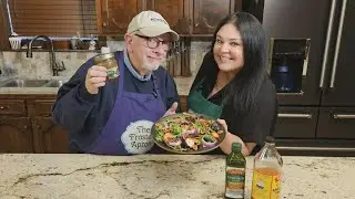 Monday Mang&eacute;: Strawberry Vinaigrette Salad Dressing