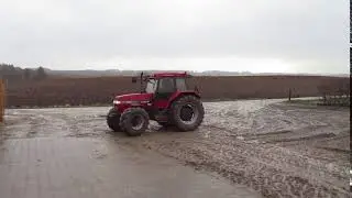 Case IH 5140 tractor