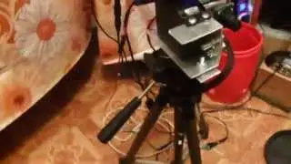 one servo axis micro Maestro with two analog video streamings as analog video magnifying glass