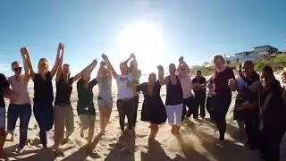 Surrounded by People at the Beach - 4K 360&deg; VR