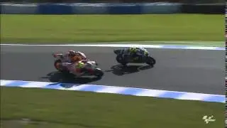 Iannone double overtake Philip Island 2015 - MotoGP