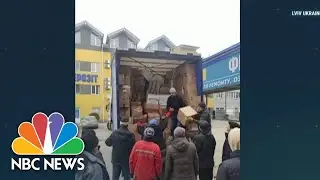 Americans Collect And Ship Supplies Overseas For Ukrainian Refugees